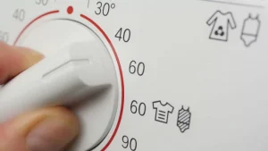 نحوه انتخاب دمای آب مناسب برای لباسشویی؟